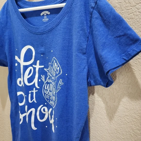 Holiday Time Let it Snow blue holiday short sleeve shirt Size Small 4-6 - Picture 6 of 7